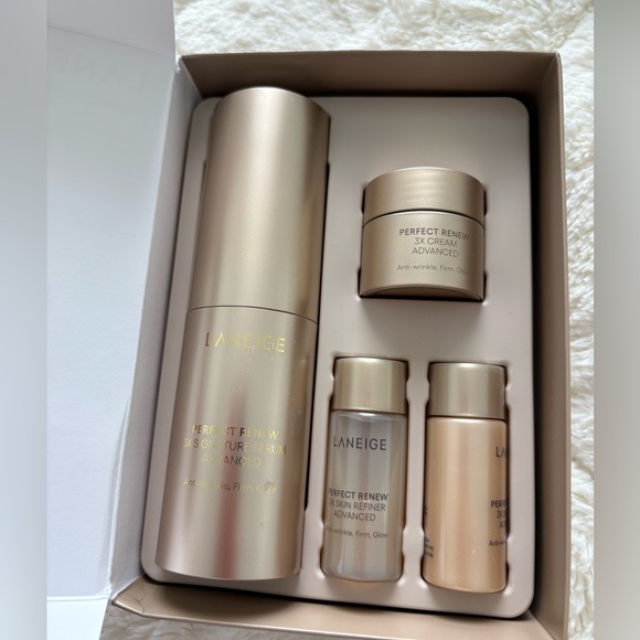 LANEIGE Perfect Renew Serum with Gold and Silver Accents BNWT